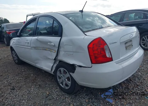 2011 Hyundai Accent Gls z USA, uszkodzony, nr VIN KMHCN4AC9BU617273